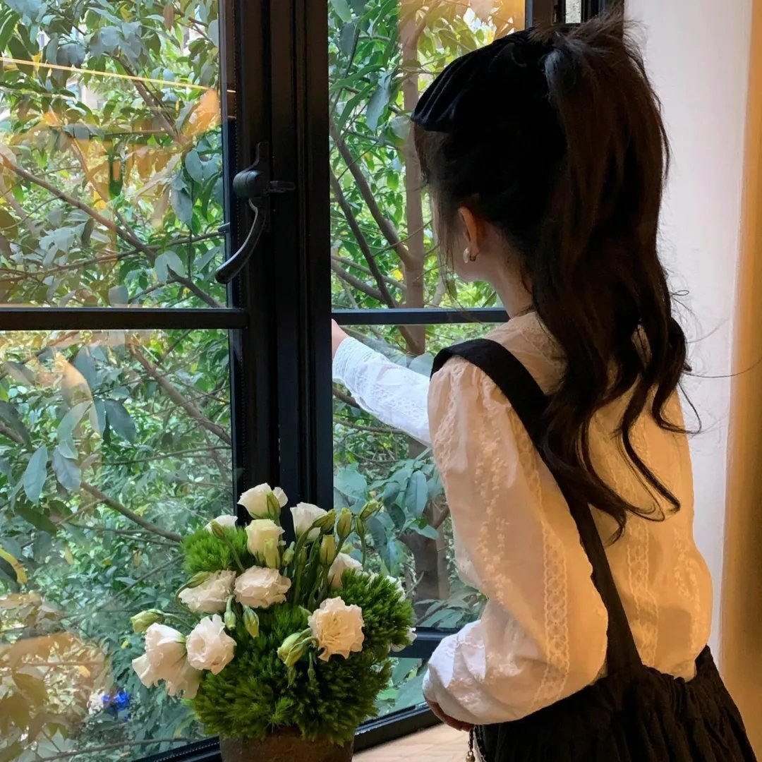 叫费德里柯多么奇怪