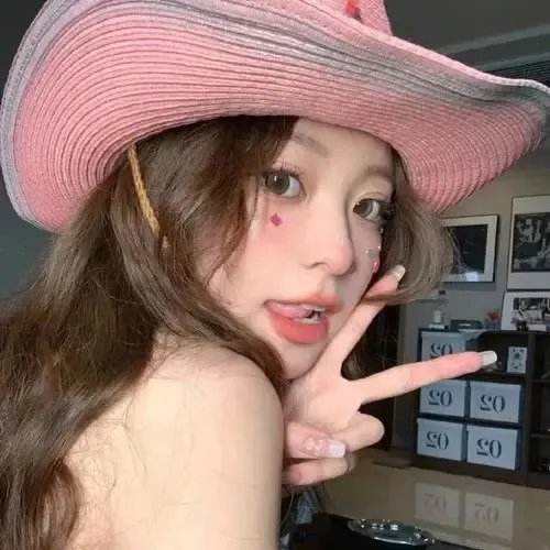 艳谍玛泰哈莉